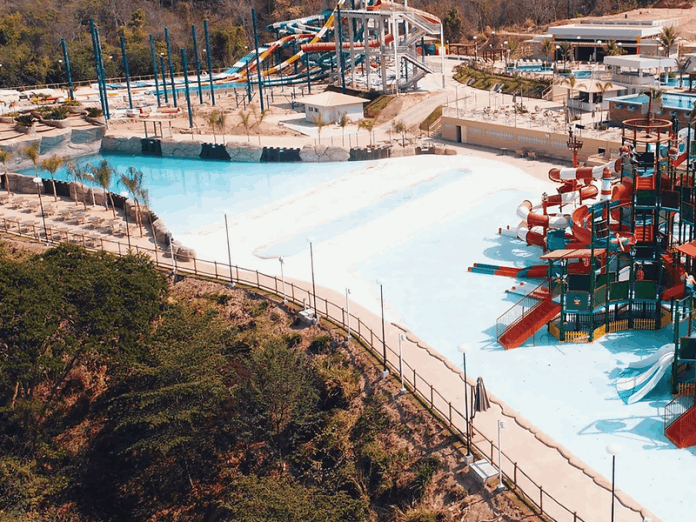 Piscinas de Ondas